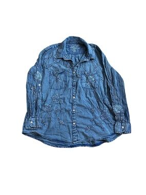 Kyla Seo Caite Jo Floral Embroidered Button Front Shirt Distressed Chambray Blue